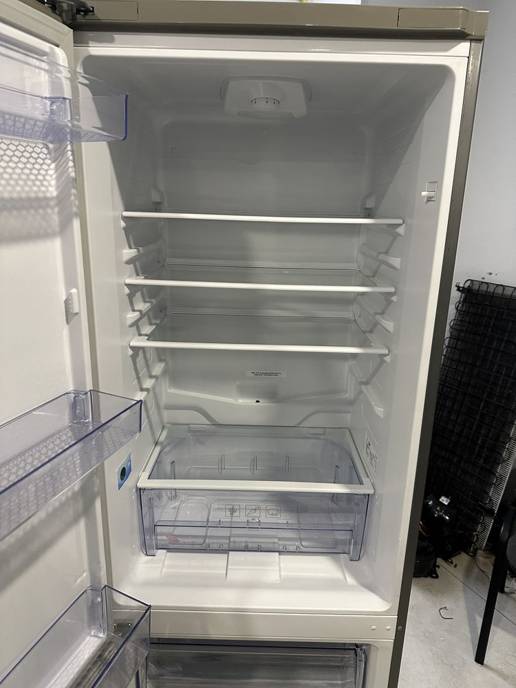 Холодильник 180 см нержавійка