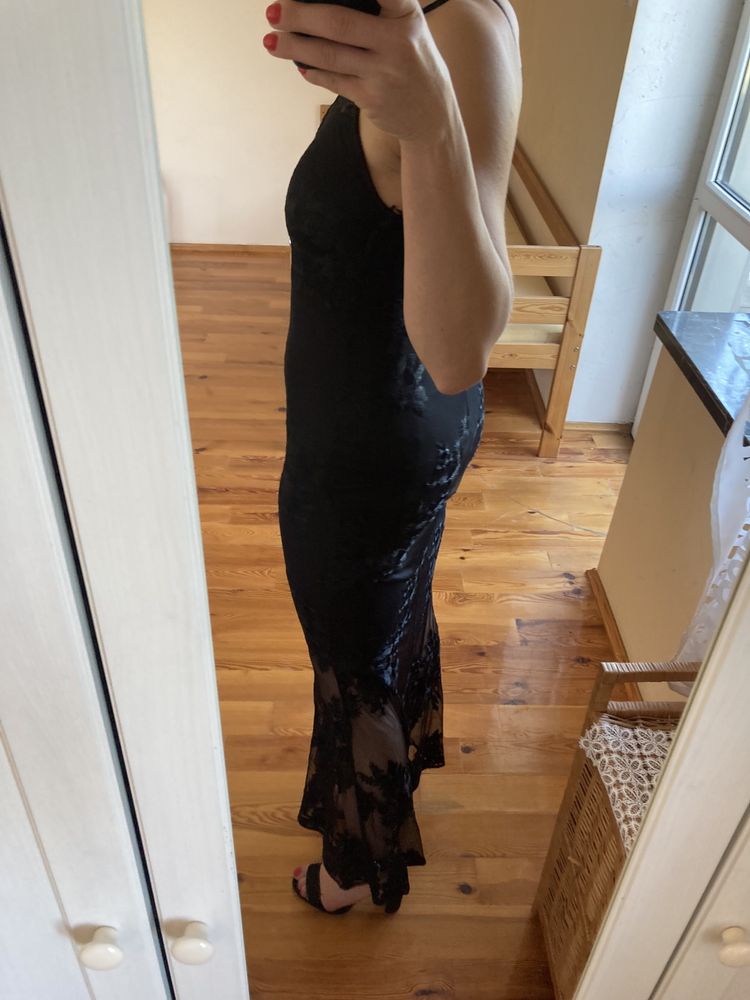 Elegancka haftowana koronkowa długa maxi sukienka