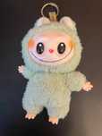 Labubu z kolekcji the monsters