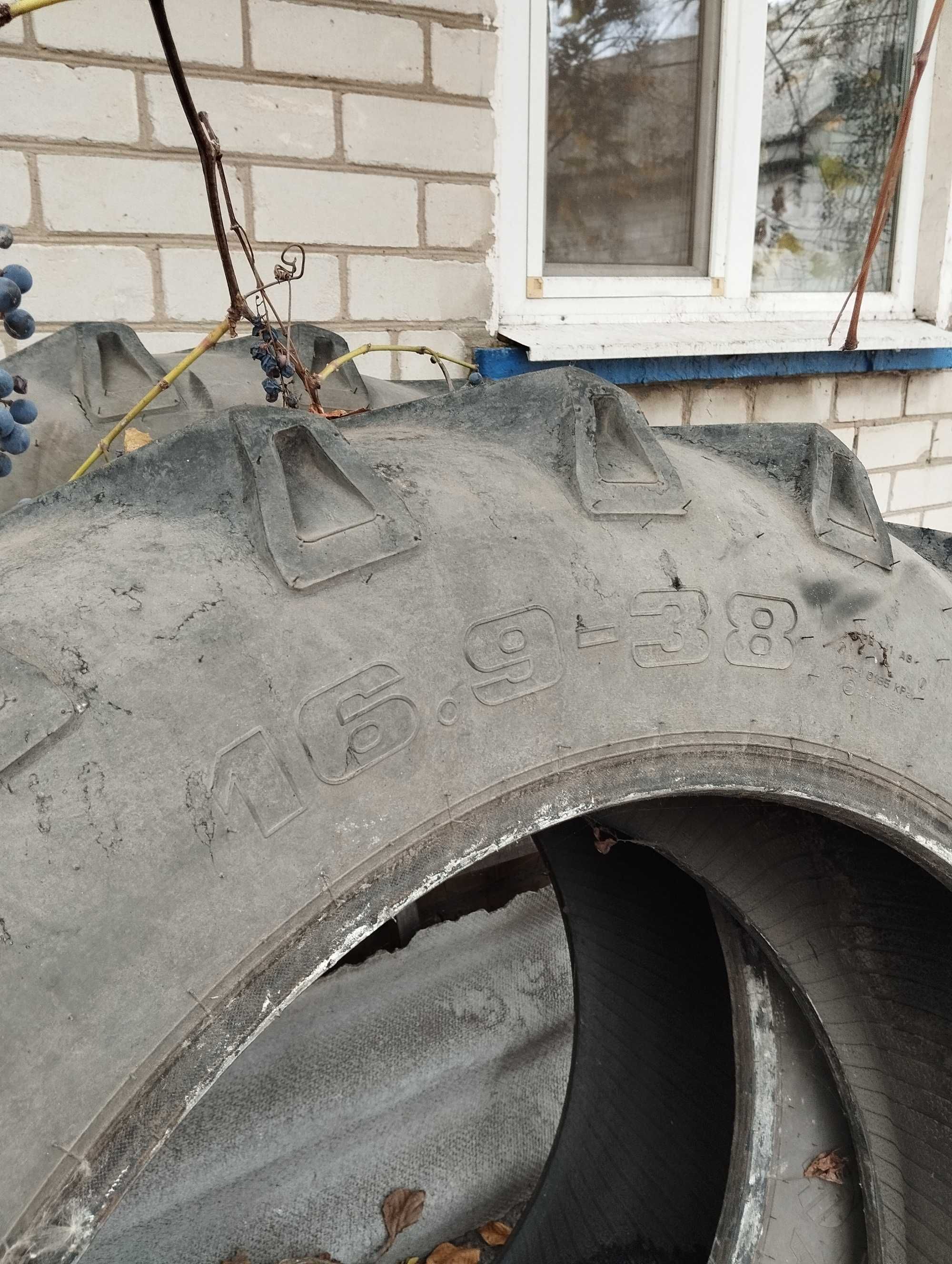 Продам б/у шини до МТЗ, ЮМЗ