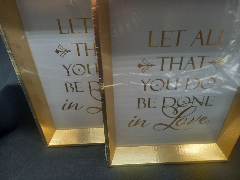 Zestaw dwóch złotych ramek 15 x 20cm