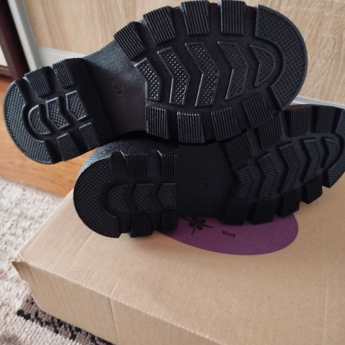 Жіночі зимові ботінки 39 р