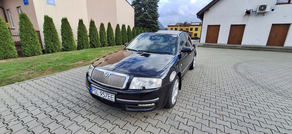Skoda superb 2.8 V6