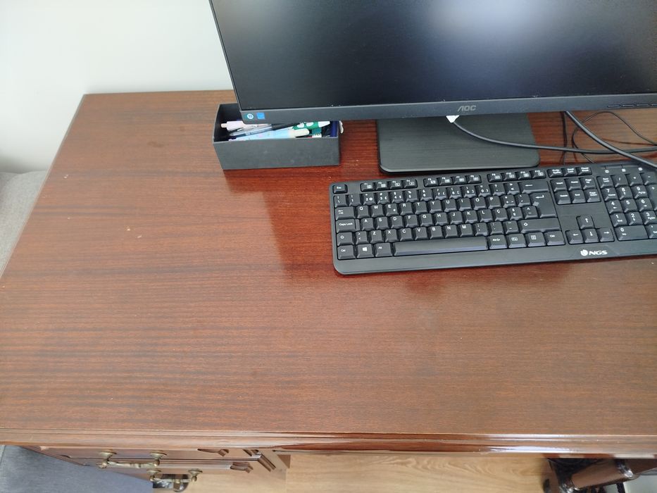 Secretaria madeira maciça 100x60 largurax80 altura