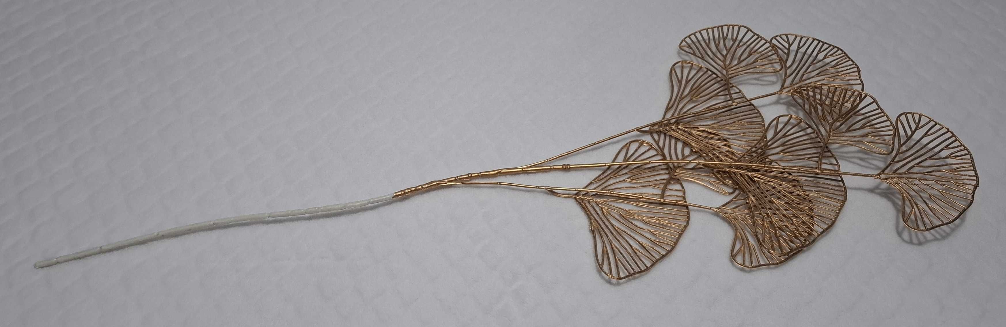 Sztuczny liść ozdobny, gałązka, miłorząb, złoty, 69cm