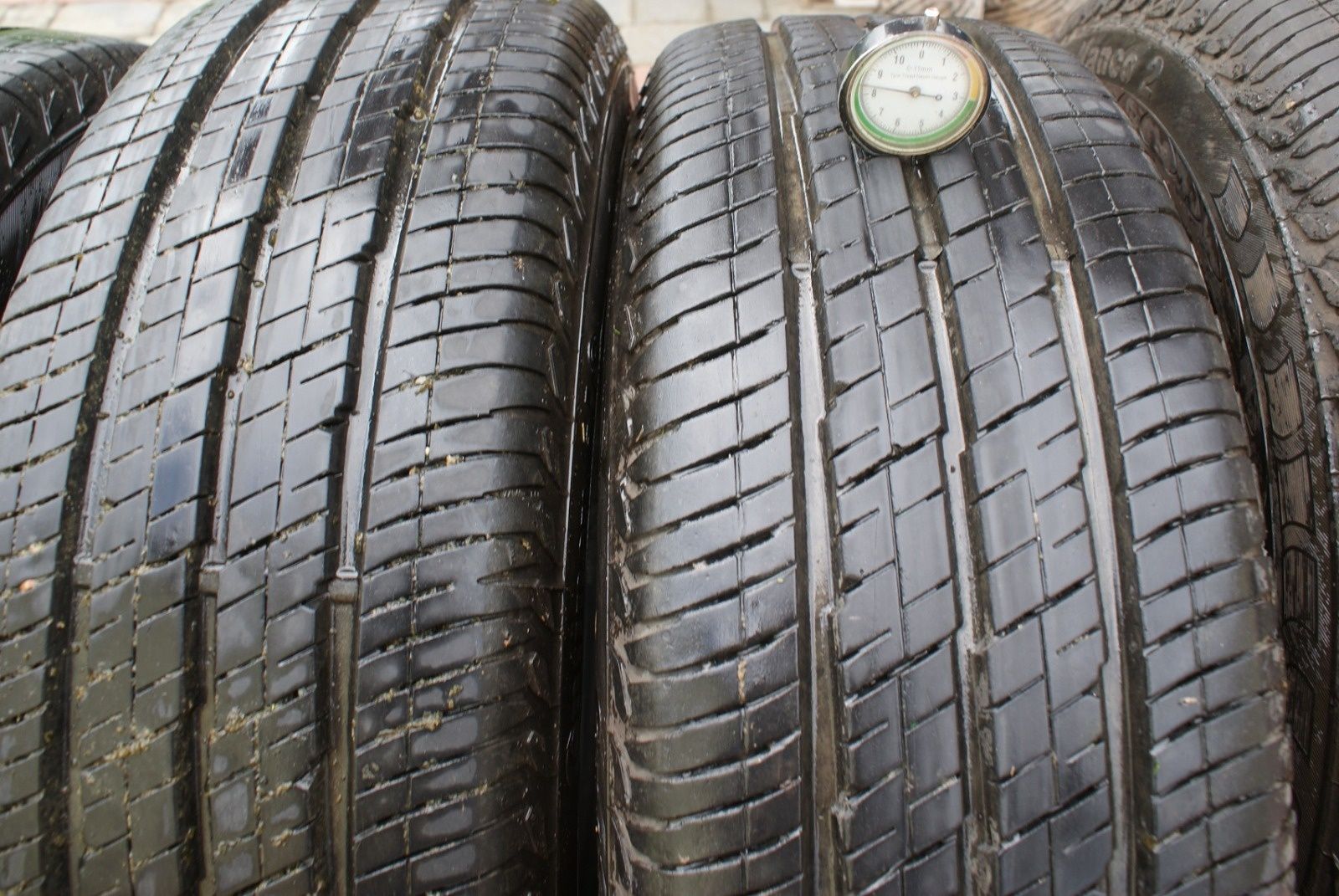 Opony letnie Continental Vanco 2 rozmiar 215/65R16 C 109/107R jak Nowe