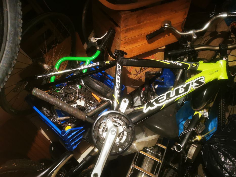 Rama Kellys Quartz 15,5 pod koła 26 shimano gak korby stery