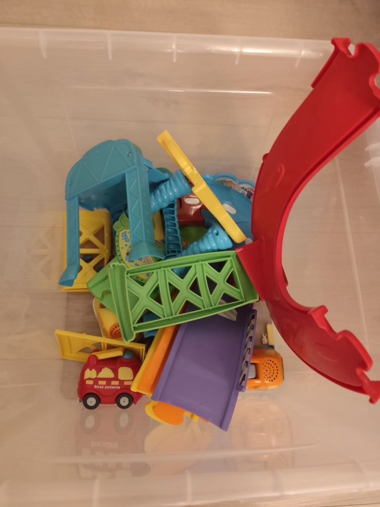 Vtech tut tut autka z 6 autkami