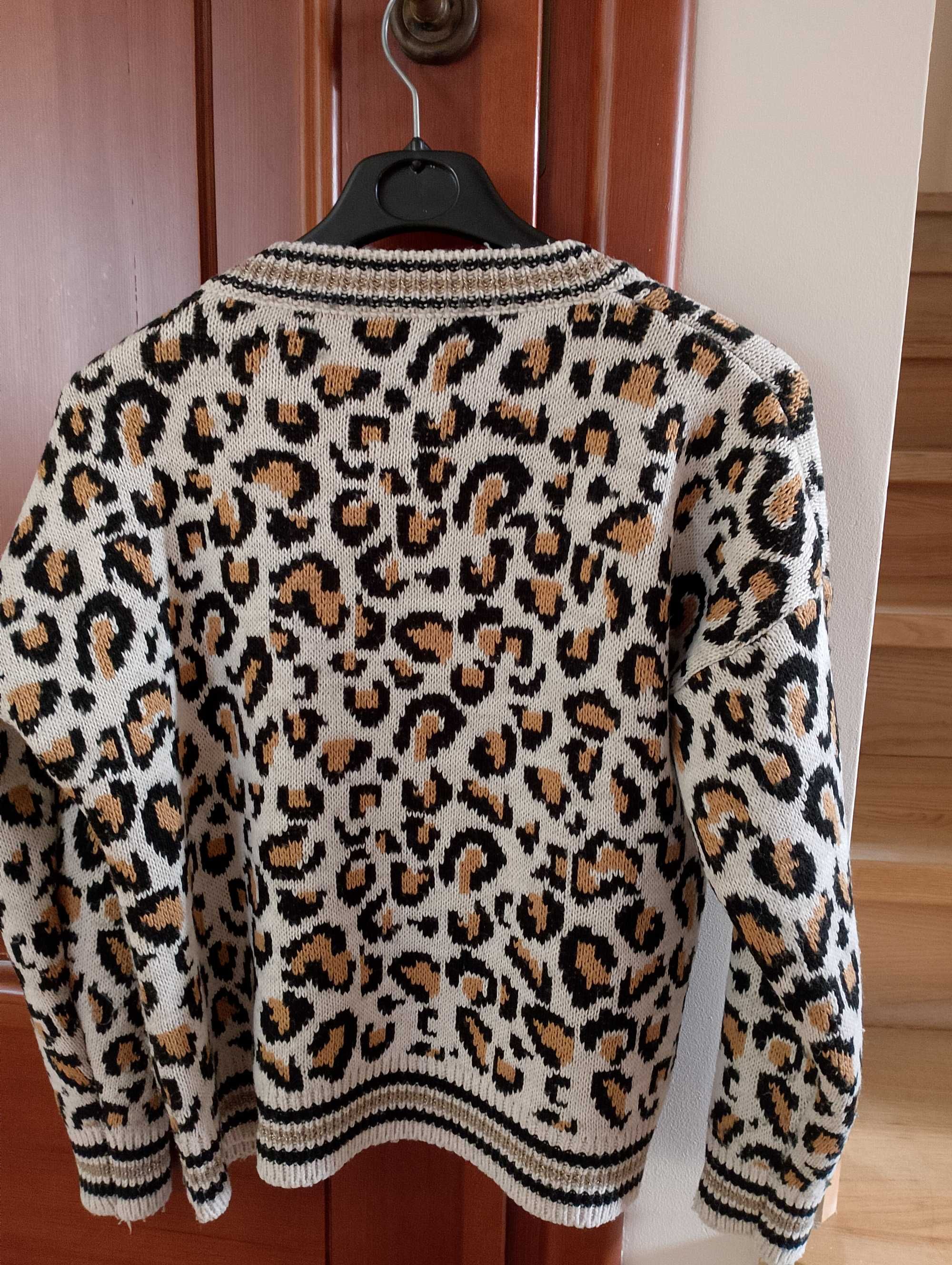 Sweter w panterkę, rozmiar S