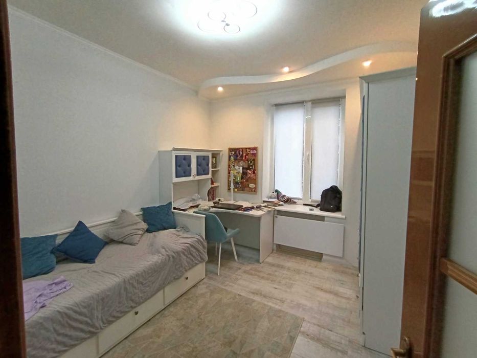 ПРОДАЖ 3-кімн. з АЕО у центрі міста (А)