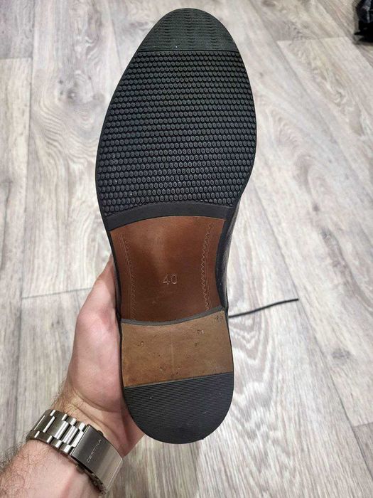 Шкіряні туфлі Брогі з натуральної шкіри, розмір 40