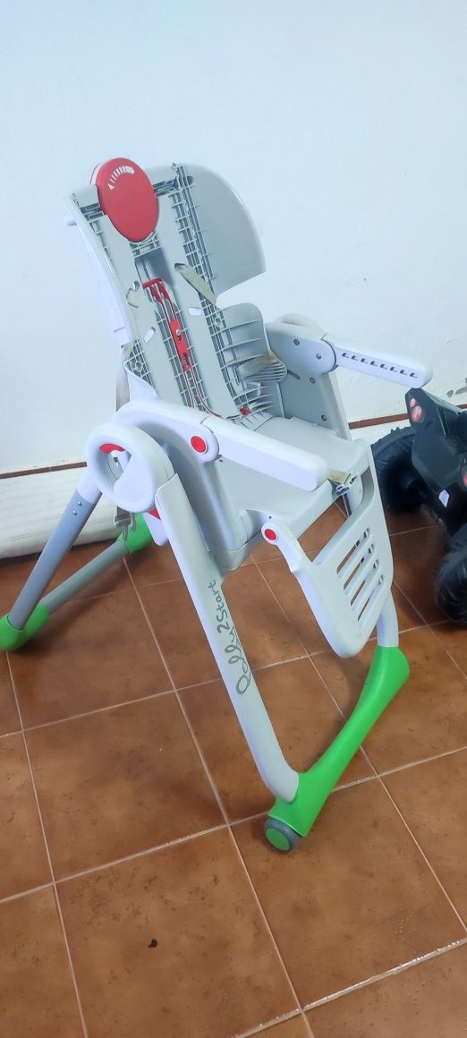 Cadeira de alimentação, bebé.