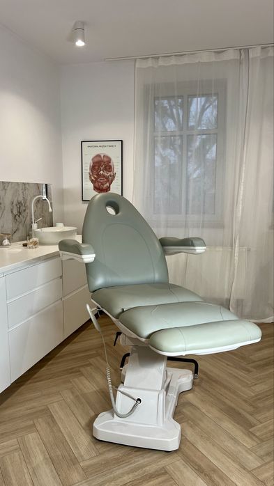 Fotel kosmetyczny elektryczny