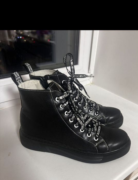 Жіночі черевики з натуральної шкіри