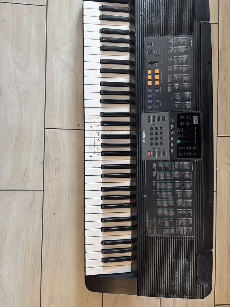 Keyboard casio ctk 750