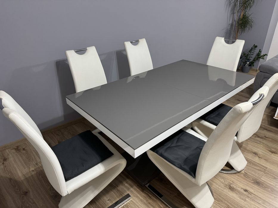 Duzy stol V z krzeslami 6szt  ciezki masywny stol