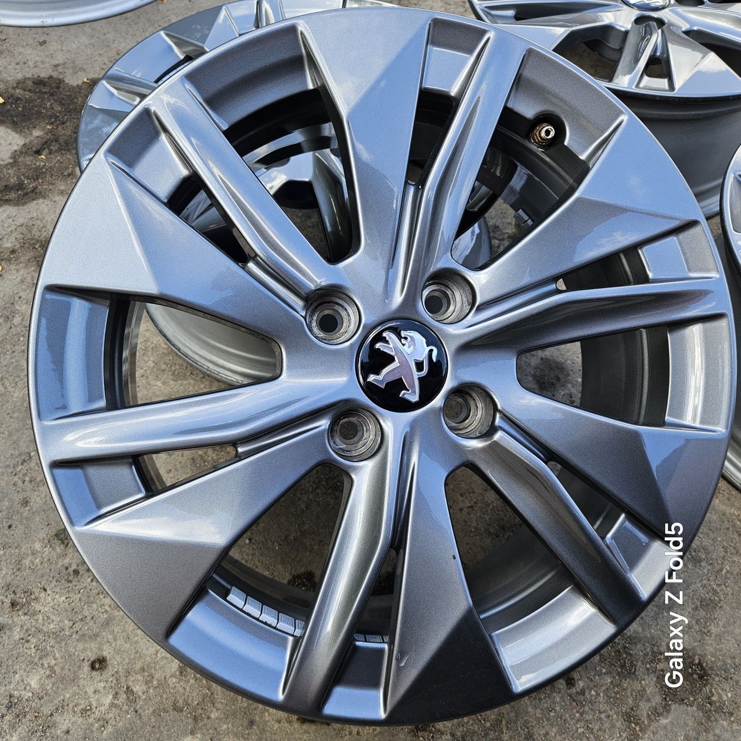 Alufelgi 16 Peugeot 2008 Peugeot 208 Citroen C4 Opel 4x108 ET32
