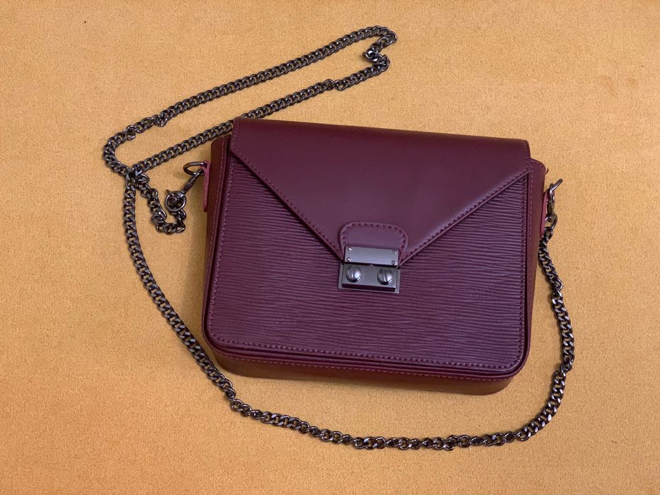 Жіночка маленька сумочка