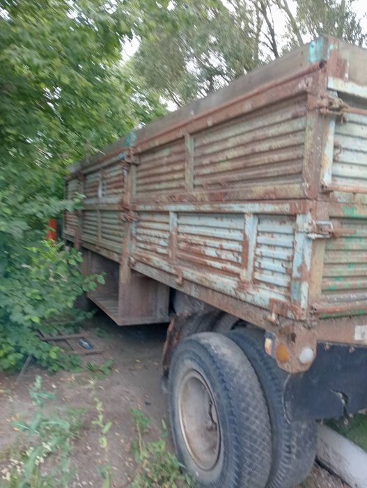 Причіп бортовий зелений