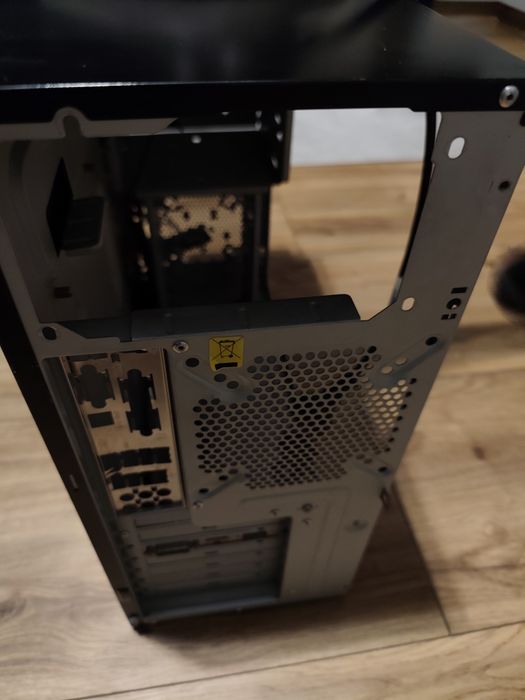 Sprzedam komputery +monitor