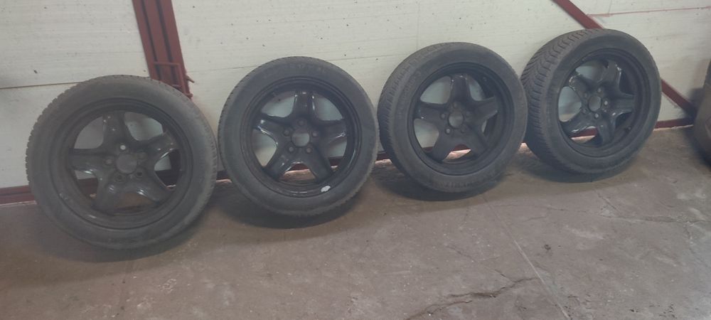 Koła zimowe Opel Insignia kołpaki czujniki