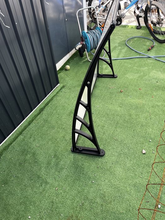 Alpendre em resina preto 120*100