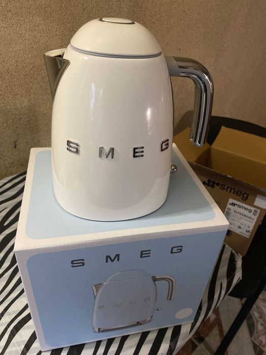 Электрочайник Smeg