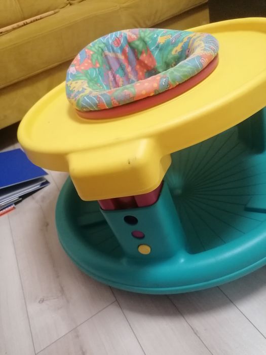 Chodzik, skoczek dla dziecka