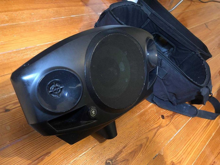 Mackie Freeplay - Speaker autoamplificado