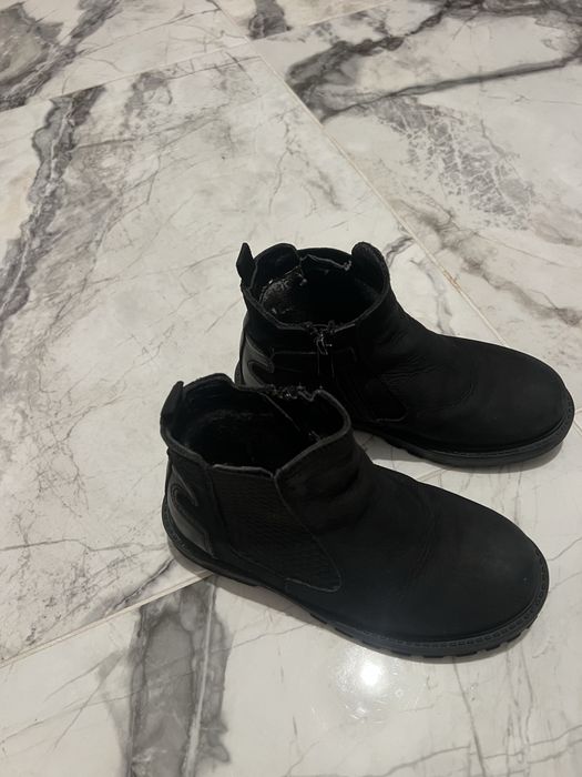 Обувь хдопчача 31 р шкіра турецька з цехейкою  в середині