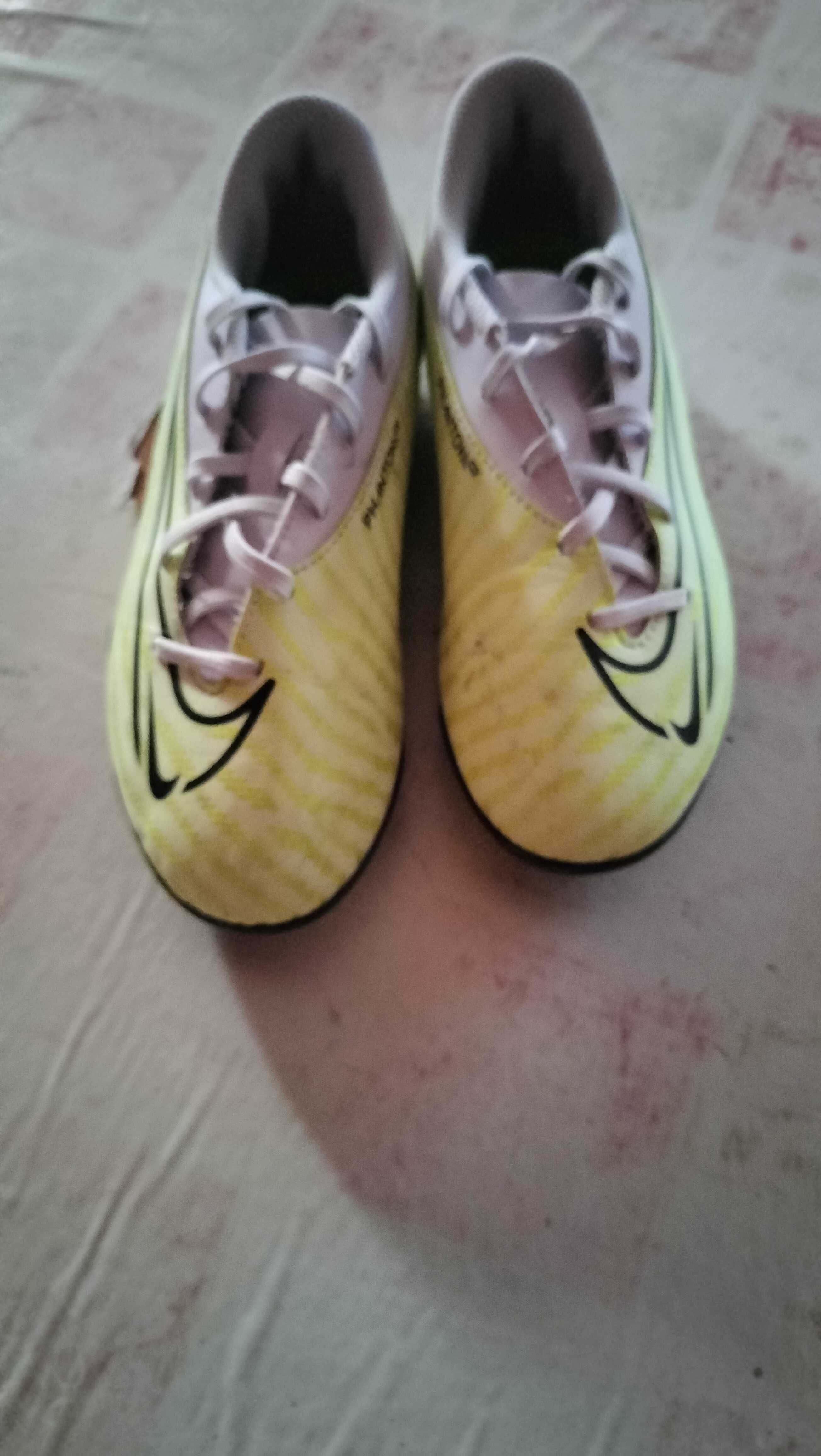 Chuteiras nike TAM 34