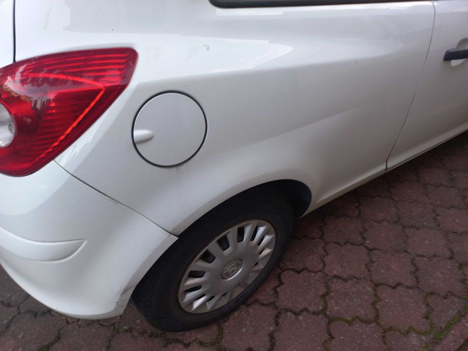 Opel Corsa 1.3 CDTI z kratką, ciężarowy,  FV