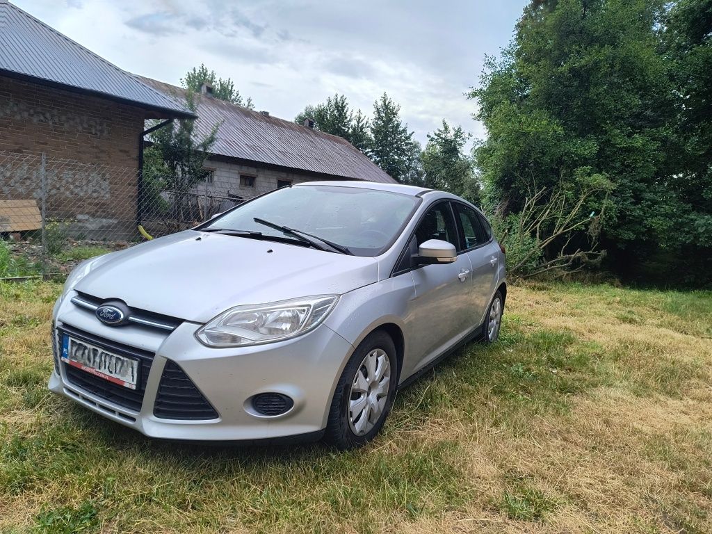 Ford Focus 1.6 tdci 90 km faktora vat...