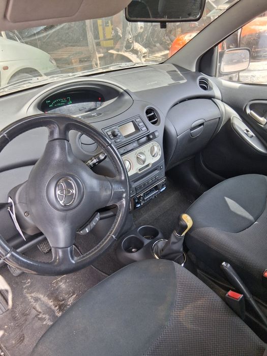 Toyota yaris para peças