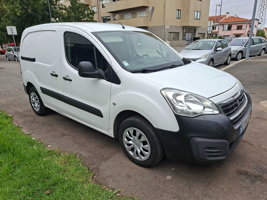 Peugeot Partner 1.6 Hdi 3 lugares com iva descriminado