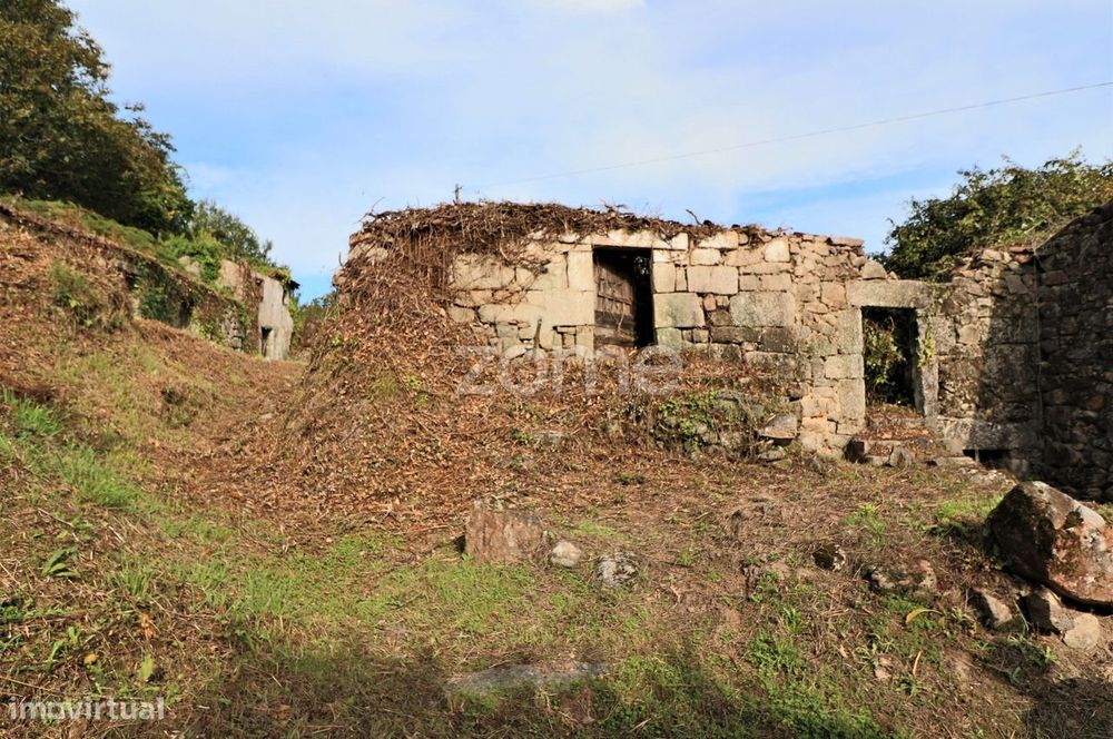 Ruína T2 em Touvedo - Ponte da Barca