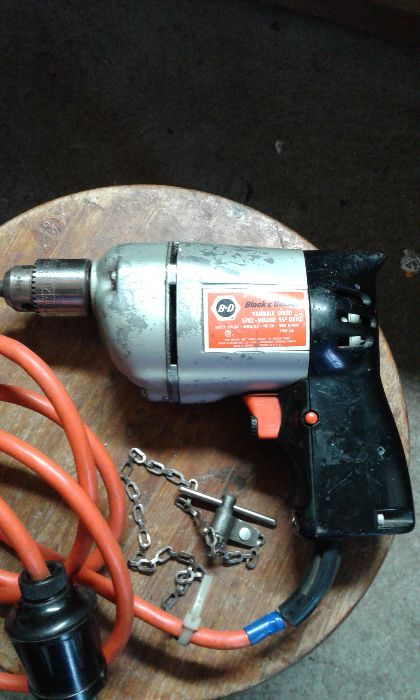 Wiertarka Black Decker 120 V