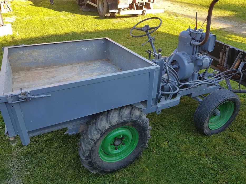 Traktor samoróbka, hydrauliczny kiper i pług.