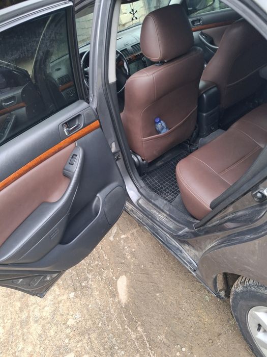 Продам Toyota Avensis Full у гарному стані,