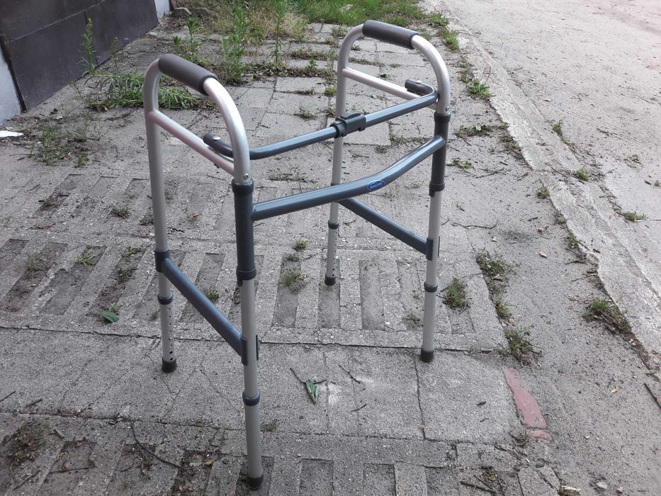 Balkonik, chodzik, bardzo lekki aluminiowy stan bdb