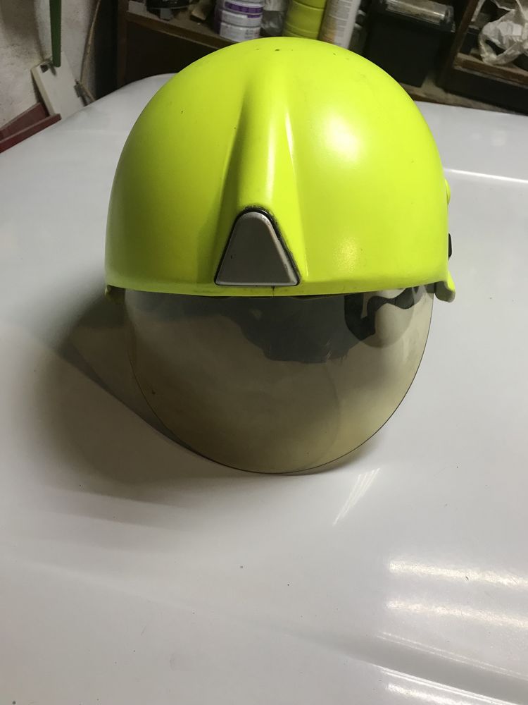 Шлем (каска) Пожарного ДСНС Schuberth f220