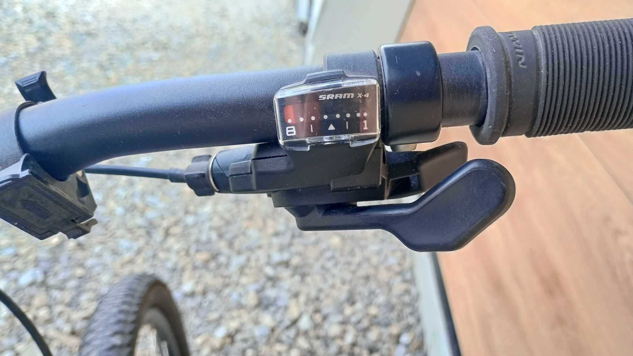 Rower B`Twin Rockrider 520 27,5 cal