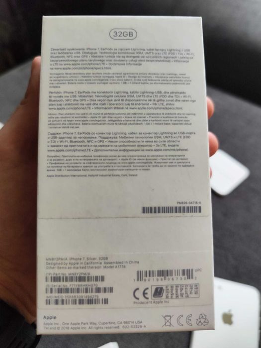 Smartfon Apple iPhone 7 2 GB / 32 GB 4G biały