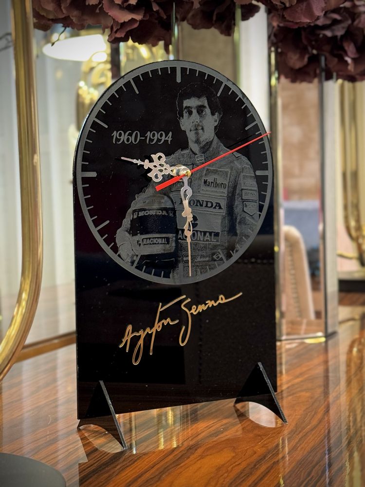 Relogio de mesa ayrton senna
