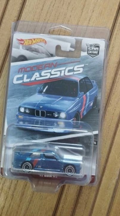 Hotwheels.     92' BMW M3