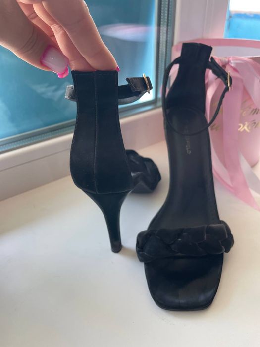 Босоніжки 39 розмір