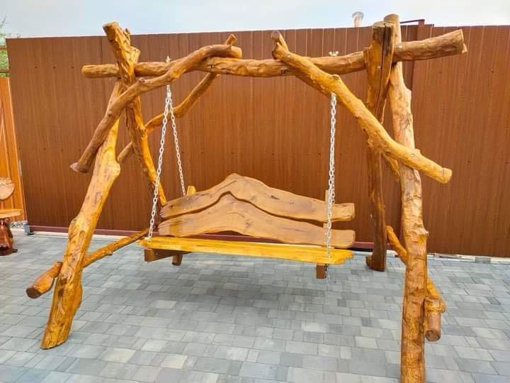 Huśtawki i meble ogrodowe