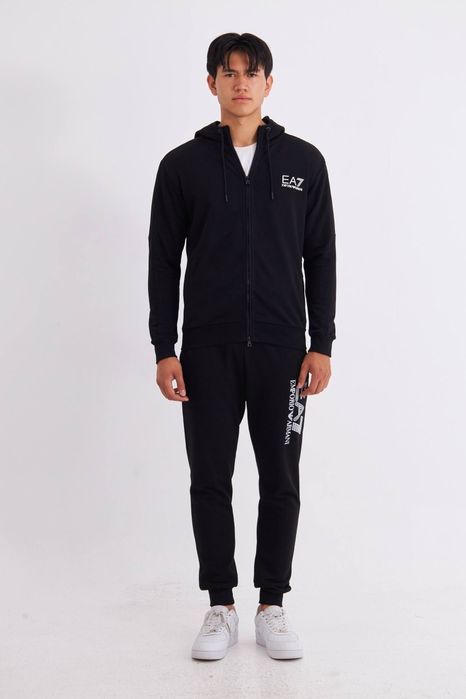 Шикарний костюм  спортивний  Emporion Armani 7