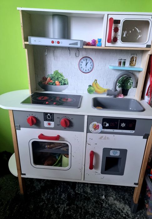 Drewniana kuchnia dla dzieci + akcesoria