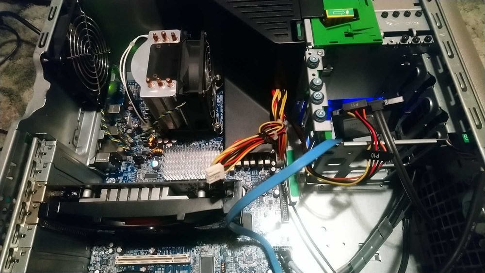 Komputer stacjonarny intel 4 rdzenie, gtx, 16gb win 10 ssd
